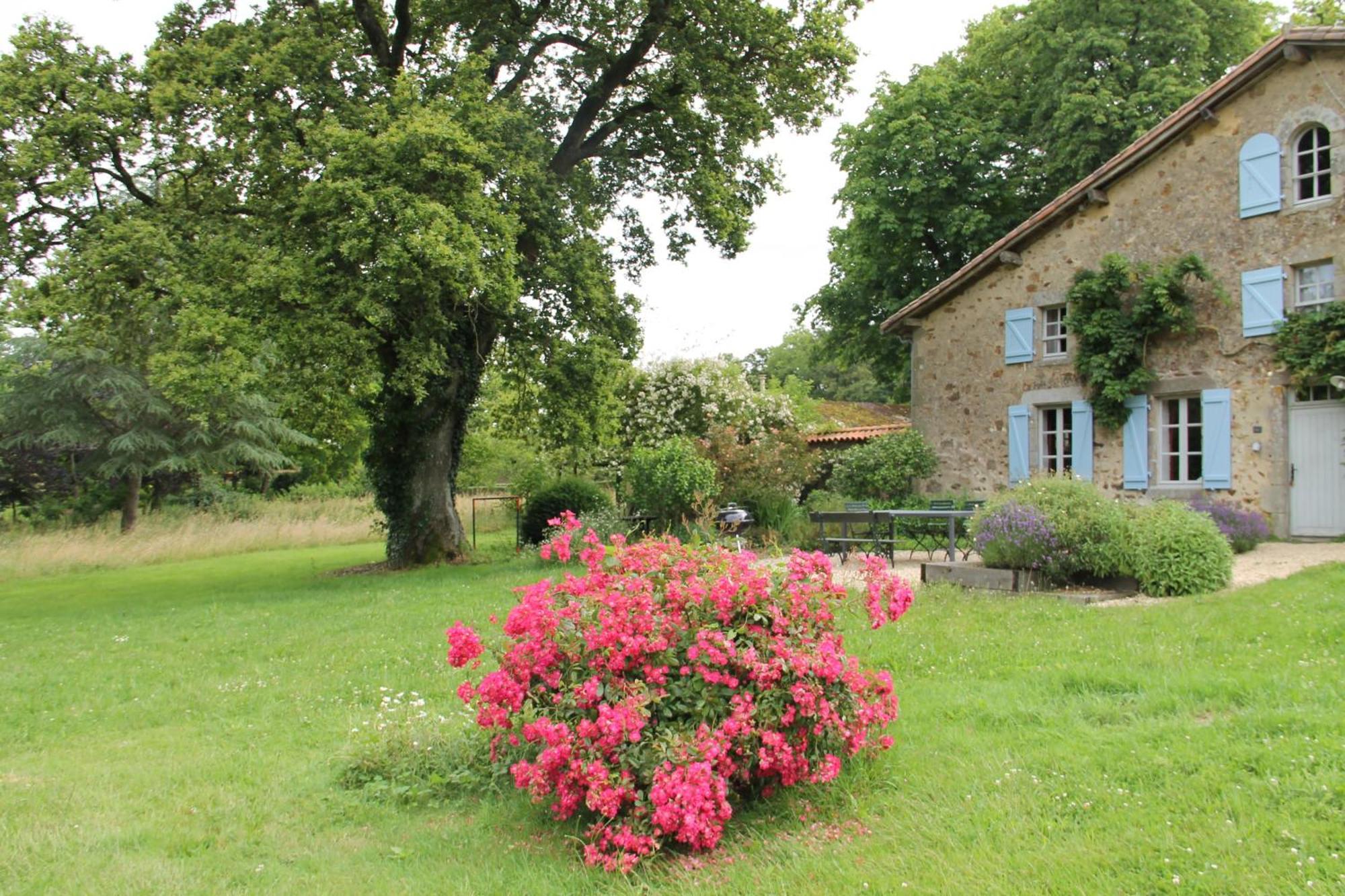 Domaine Des Roches Blanches Villa Le Pin  Exteriör bild